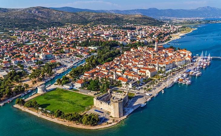 Orange Tree Garden Apartment Trogir Bagian luar foto